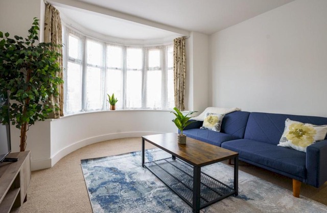 Pass the Keys Northwick Park Beautiful 2Bed Apartment
