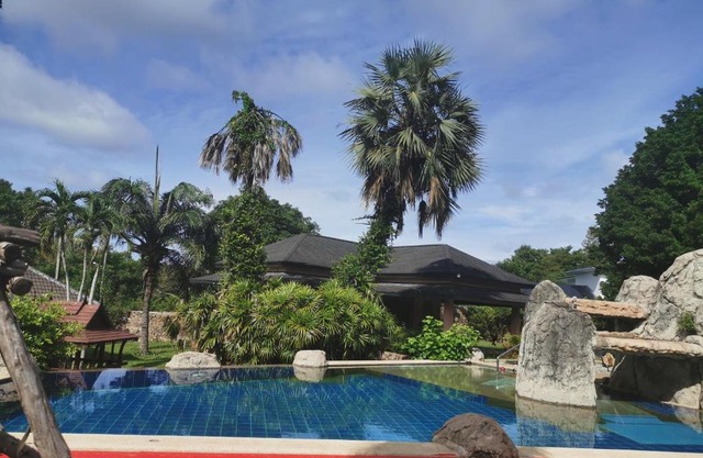 pattaya elephant villa