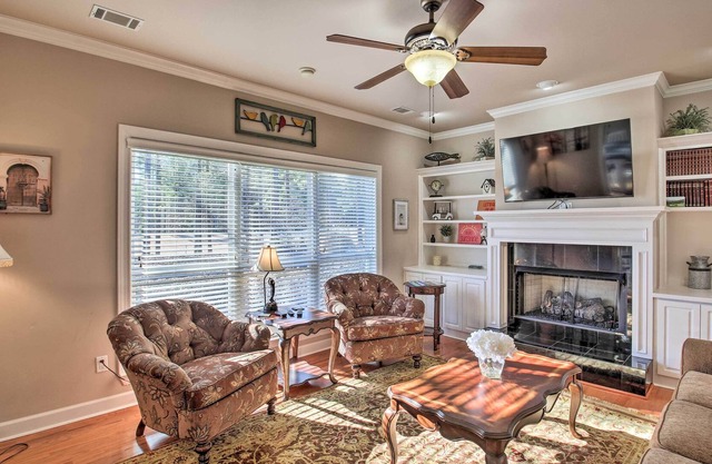 Peaceful Family Home on Granada Golf Course!