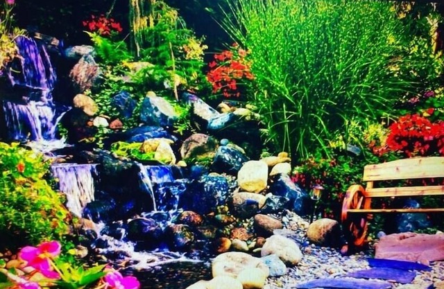 Peaceful Retreat at Hubert Hollow 4 beds, hot tub, waterfalls, tons of amenities