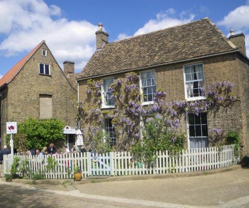 Peacocks Tearoom and Fine B&B