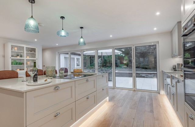 Perfect for discerning guests looking to be close to the East Coast.