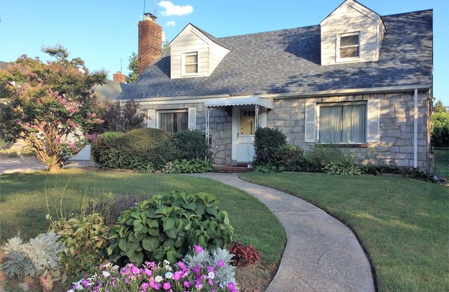 Perfect for families or business travelers looking lfor extended stay in NYC.