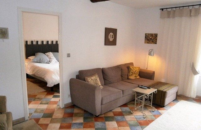 Perfect get away on the square in Saint-Chinian with famous wine