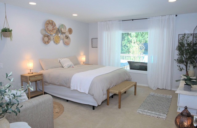 Perfect Getaway★ King Suite★Private Hot Tub★Fire Pit