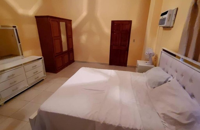 Perfect one bedroom penthouse suite in Peguyille