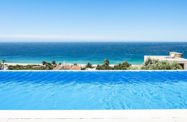 Pet-Friendly 'Villa de Lujo en Zahara' with Sea View, Pool, Garden & Wi-Fi
