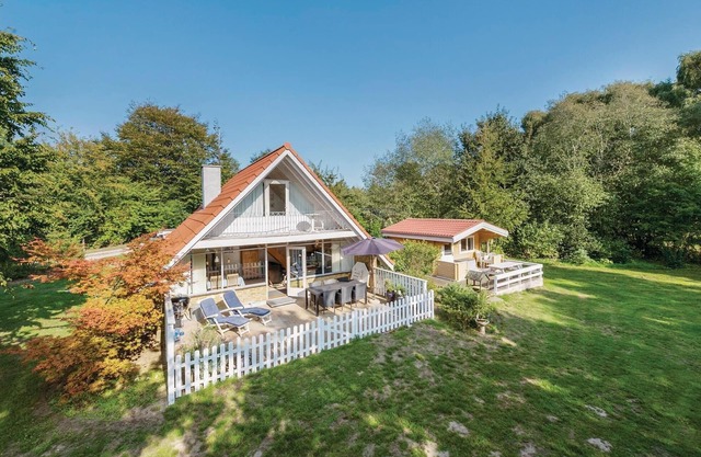 Pet friendly home in Humble with WiFi