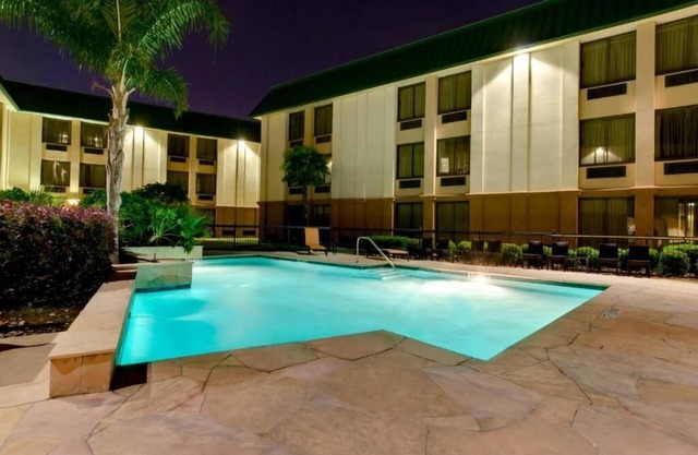 Pet-Friendly Retreat Perfect for Family Fun in Houston | Close to Art Car Museum