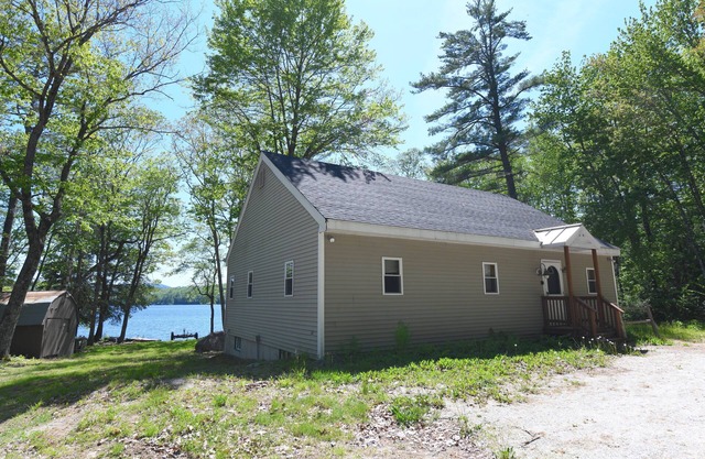 PET FRIENDLY WATERFRONT HOME ON PEACEFUL STEARNS POND