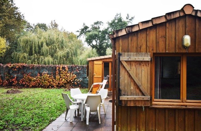 Petite habitation au cœur des pins, à Réaup-Lisse en Lot-et-Garonne