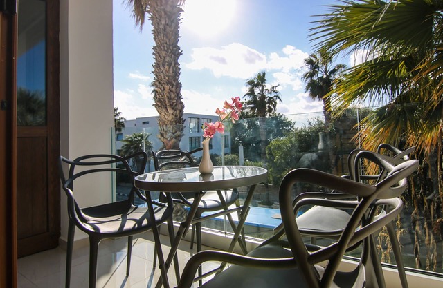 Phaedrus Living Seaside Constantinos 113