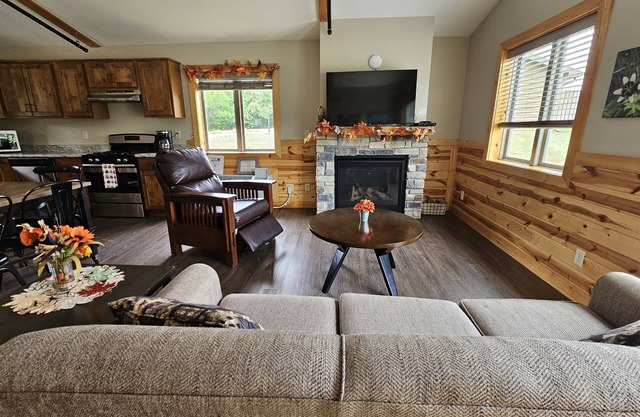 Phillips Legacy Cabin 2