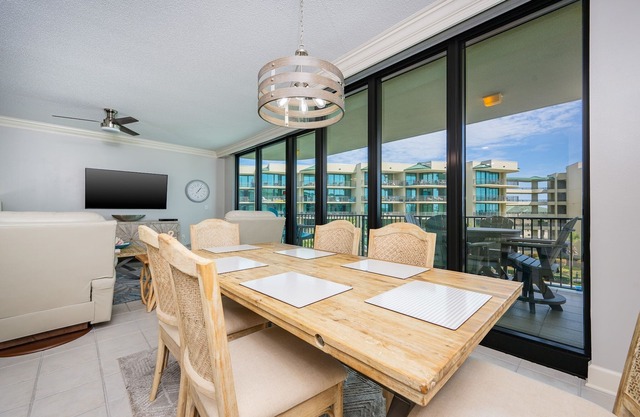 Phoenix On The Bay 1310 2 Bedroom Condo