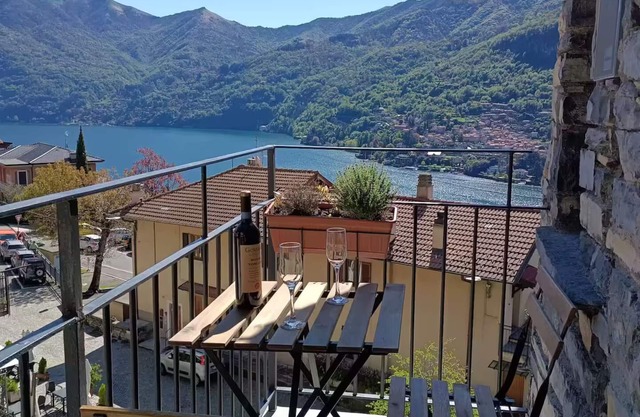 Piazzetta/Stunning Lake View - Welcome Cocktail