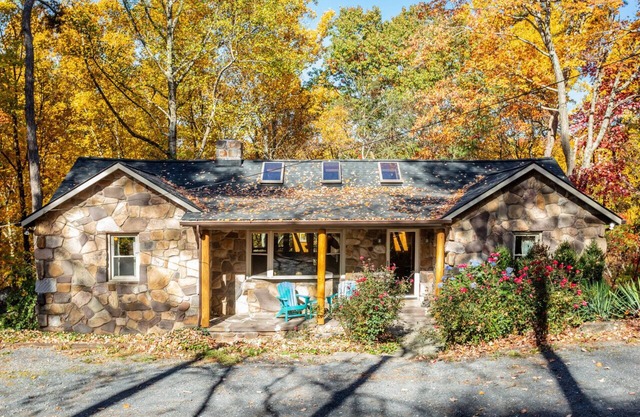 PINE CLIFF Amazing Mountain and River Views, Pet Friendlyn15 mins Harrisonburgn
