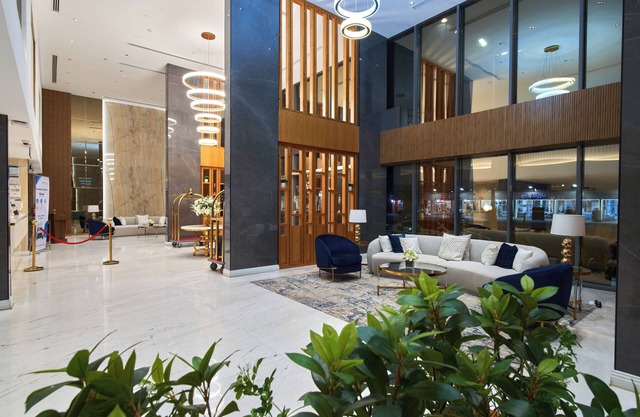 Platinum Hotel
