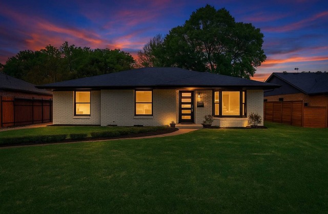 Play Stay Dallas Home w Gym Gameroom Wifi