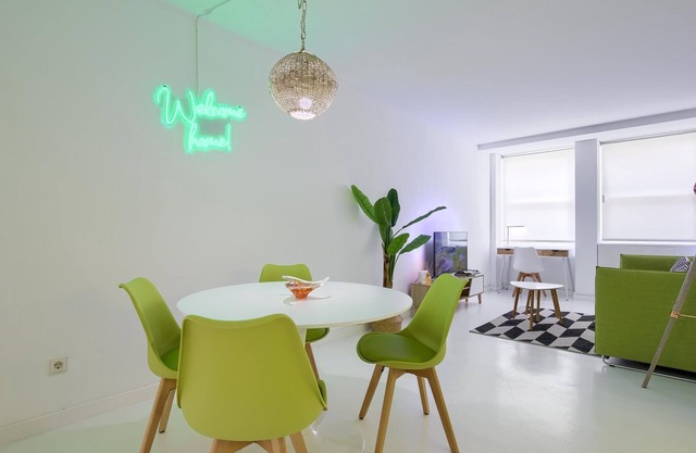 Plaza España Princesa - 1-Bedroom Apartment