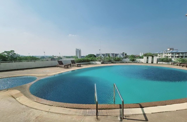Ploy Palace Hotel