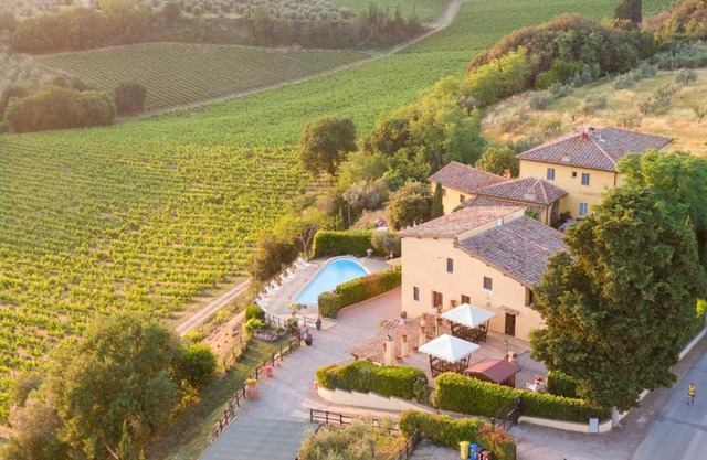 Podere Vergianoni immerso nelChianti con piscina