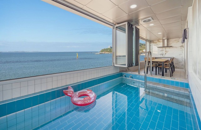 Pohang Etoile Poolvilla
