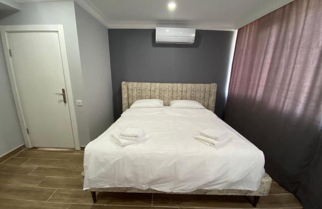 Pomruj Suites Lara with Jacuzzi