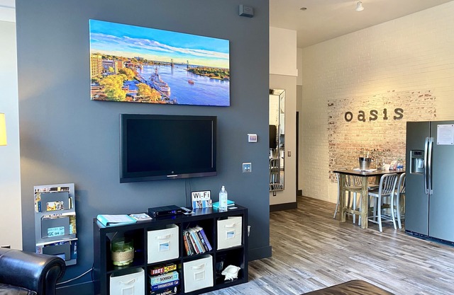 Pontiac Oasis in the ❤️ of Downtown Wilmington