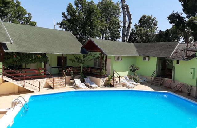 Pool and Villa Splav Dunavac