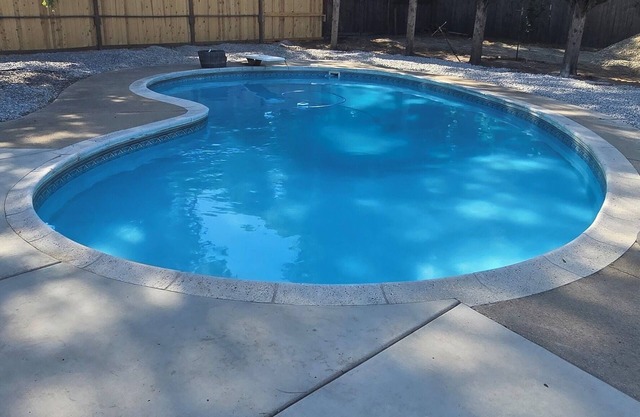 Pool house near Red Bluff fairgrounds with AC, WiFi, RV, boat parking