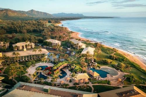 Pool Oceanview Room, 4 star Beachfront Resort, King Bed, Lanai, AC, Pool, Restaurant, Gym, Spa