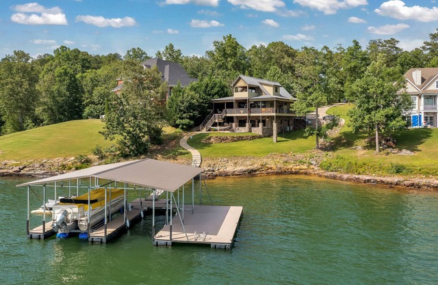 Pop's Place: 5 BR, 3 BA House in Arley, Sleeps 13