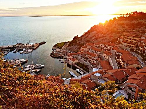 Portopiccolo Avolare Apartments in panoramic terrasses - beach included