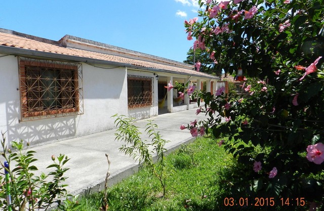 Pousada das Rosas two blocks from the beach