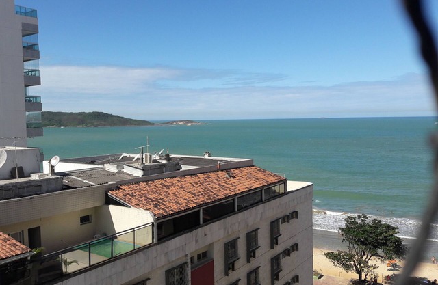 Praia do Morro -Guarapari, sleep listening to the sound of the sea waves !