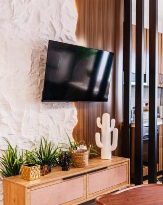 Premium Azure Suites Center