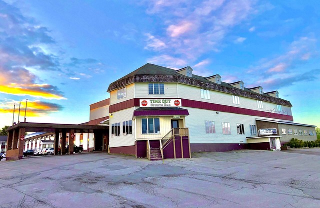 Presque Isle Inn & Convention Center