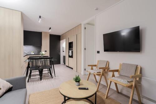 Prime Location In Las Condes Ideal For 3