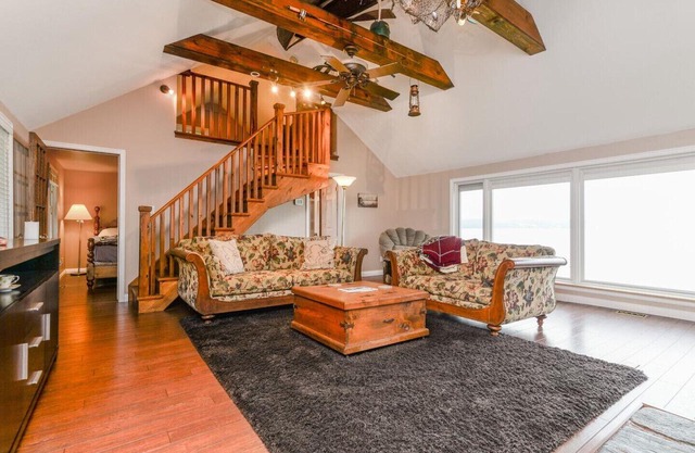 Pristine Waterfront! Cabins at Bon Echo's Edge - main cabin