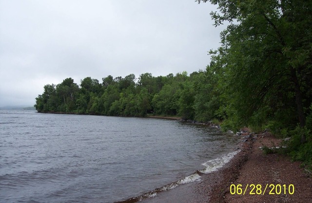PRIVATE 3 BEDROOM 2 BATH CABIN ON LAKE GOGEBIC IN THE U. P. OF MICHIGAN