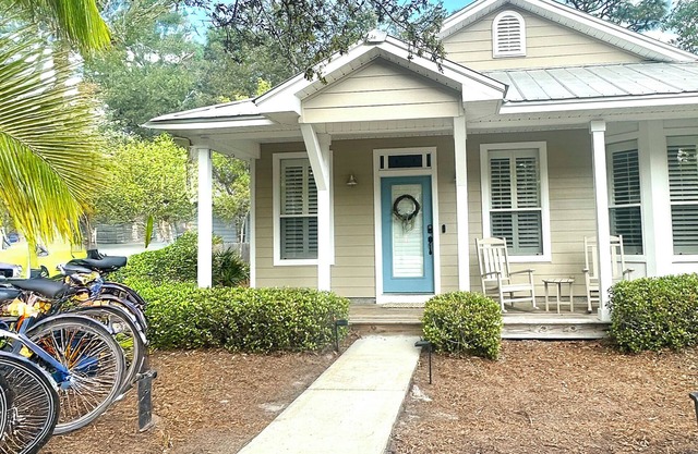 Private Beach Access! Bikes, Yard & Pet-Friendly | Clareon Cottage 30A