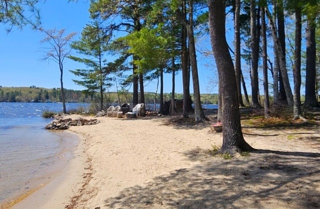 Private beach on Long Lake, cabin + adorable bunkhouse