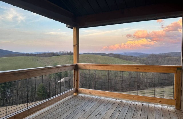 Private Cabin & Views@GraysonHighlands