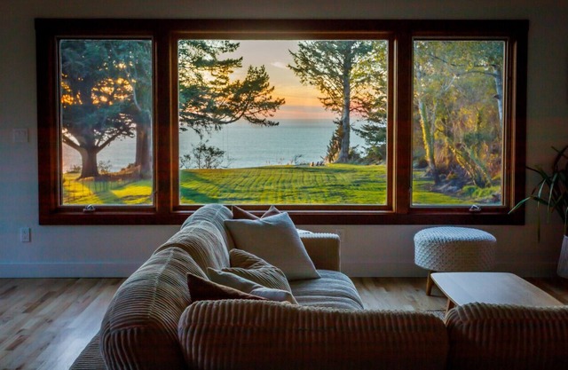 Private Coastal Home with hot tub and ocean views!