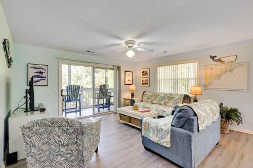 Private Deck and Pool Access Southport Resort Condo