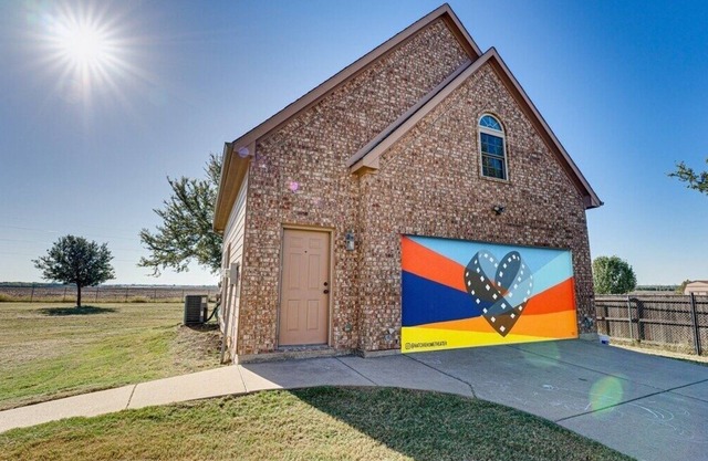 Private Guesthouse with Deluxe Home Theater by RedAwning