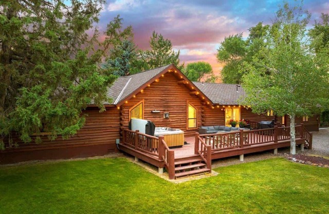 Private Island, Fire Pit, & Arcade