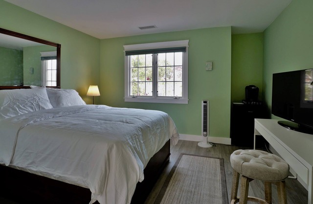Private La Jolla Retreat Suite in Beautiful Neighborhood Minutes to Beaches!