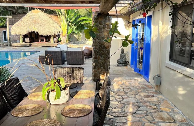 Private Oasis w/ Heated Pool in Heart of Tampa