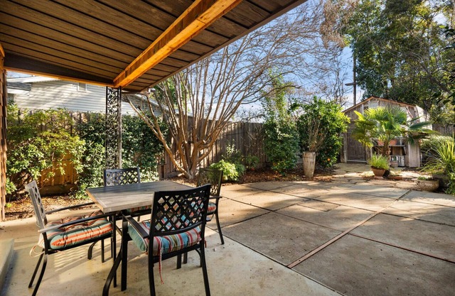 Private retreat in the heart of Chico, just moments away from the enchanting Lower Bidwell Park